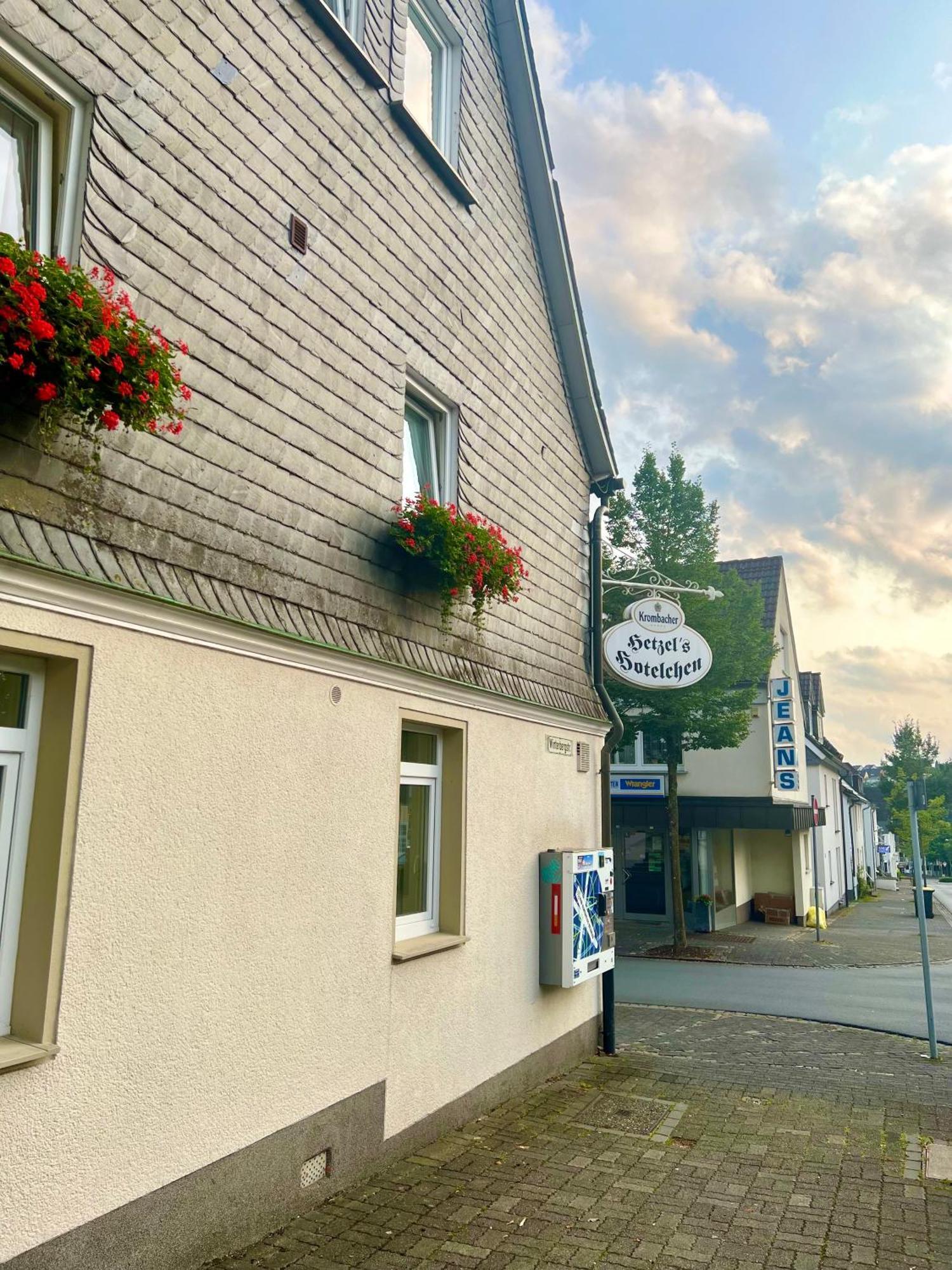 Hetzel'S Hotelchen Olpe Exterior photo